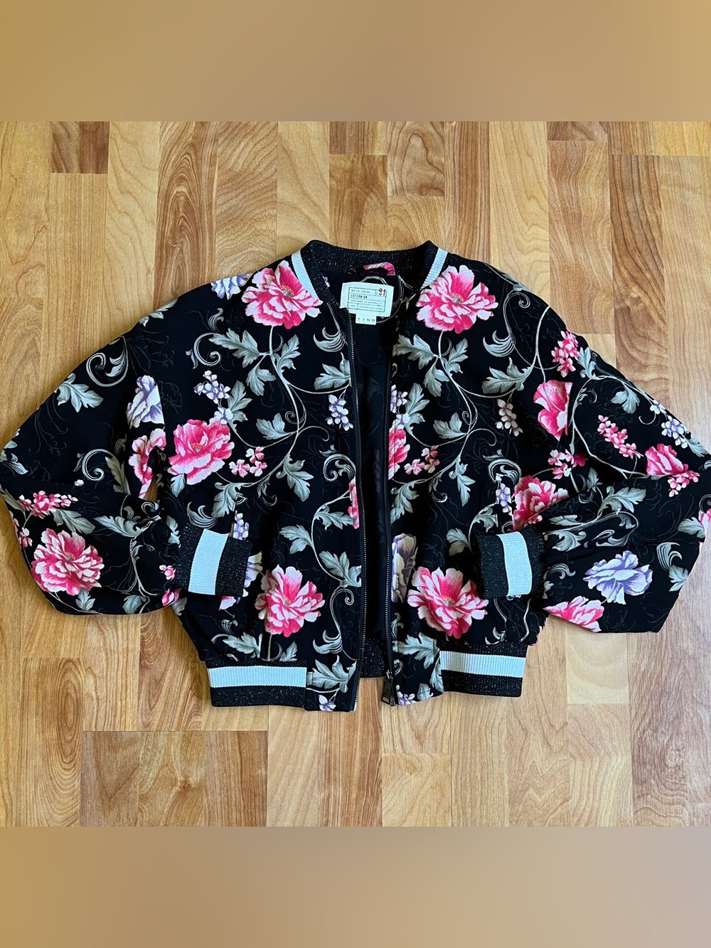 EUC Cotton On Black Front Zip Bomber Jacket w pockets Pink Floral Print sz 2